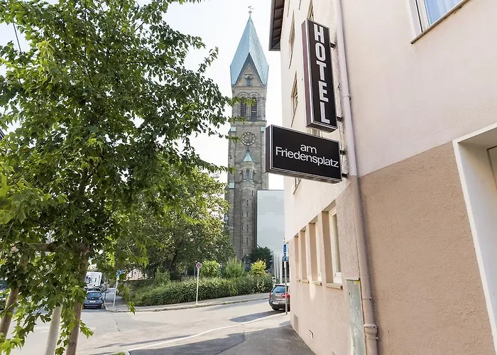 Am Friedensplatz فندق