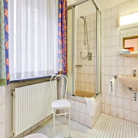 Am Friedensplatz 호텔 3*