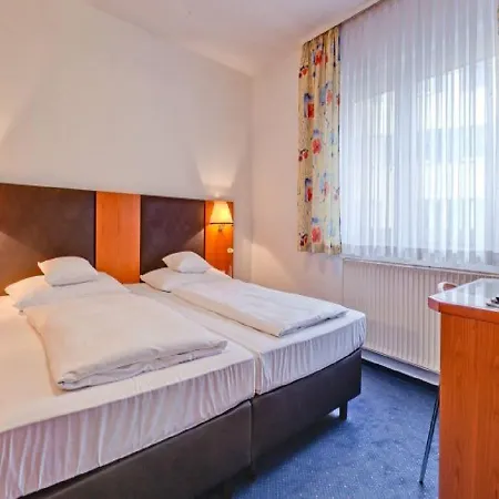 Am Friedensplatz Hotel Stuttgart