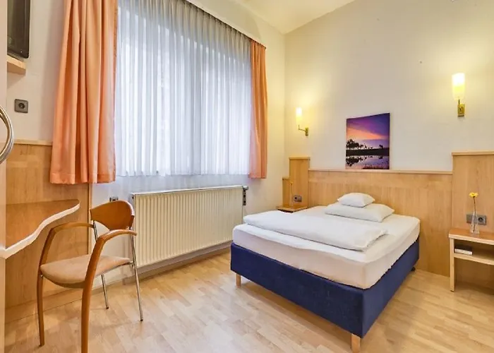 Hotel Am Friedensplatz 3*