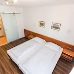 Am Friedensplatz 3* Στουτγκάρδη